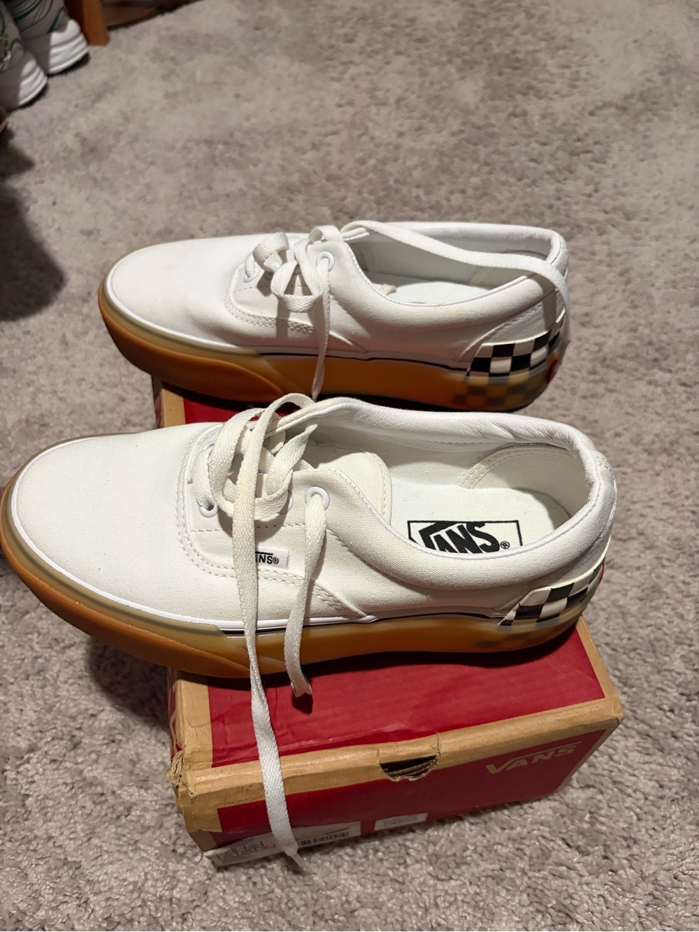Vans White Canvas Low-Top Sneakers with Gum Sole and Checkerboard Heel